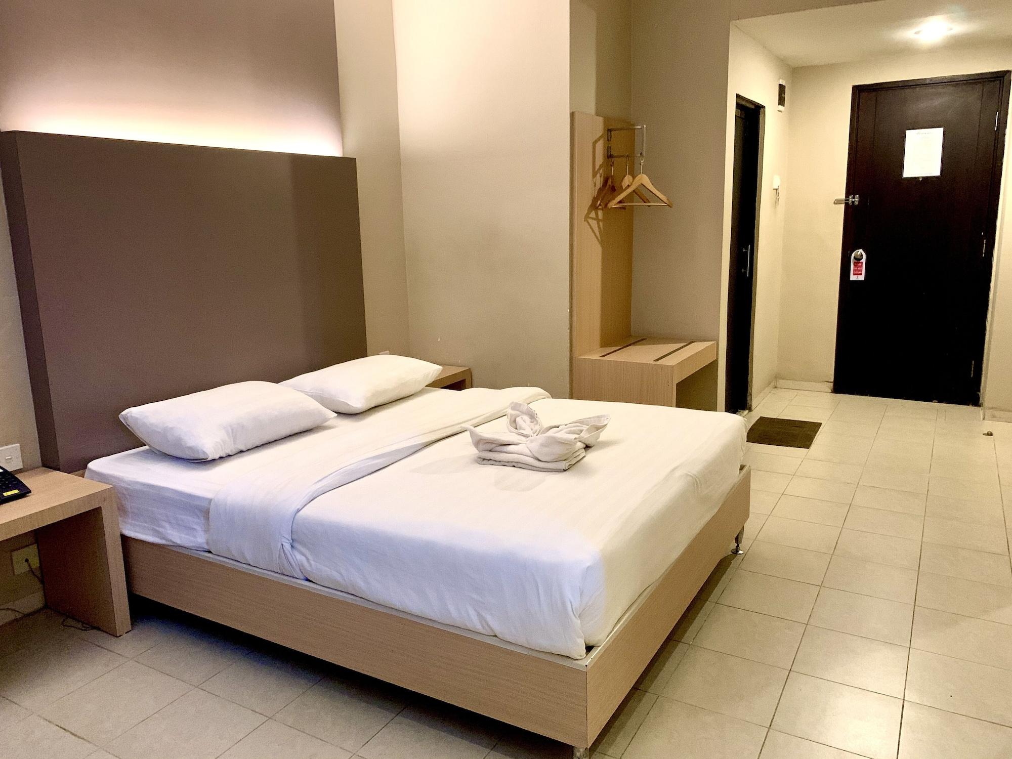 Sky View Hotel Managed By Os Batam Exterior foto